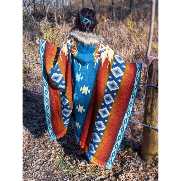 American Honey Poncho with Faux Fur Hood - Picture 2 of 5